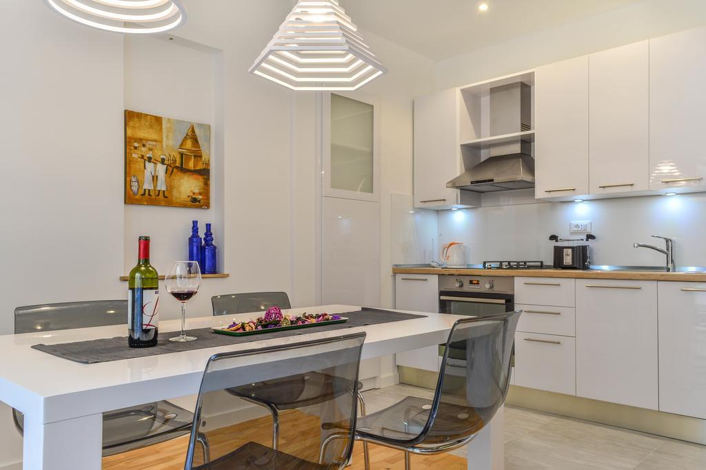 Le Monde Apartment Split Quarto foto